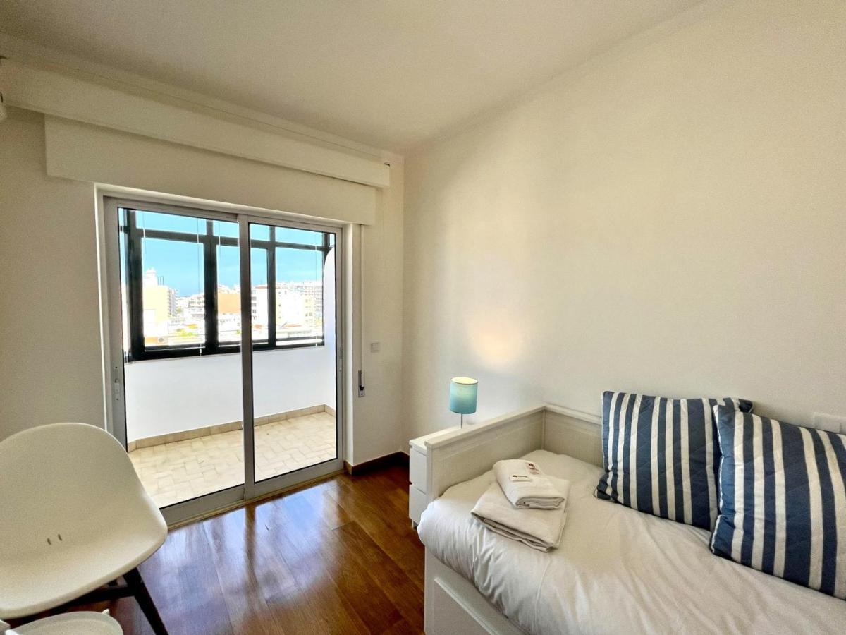 Rising By Homing Apartment
