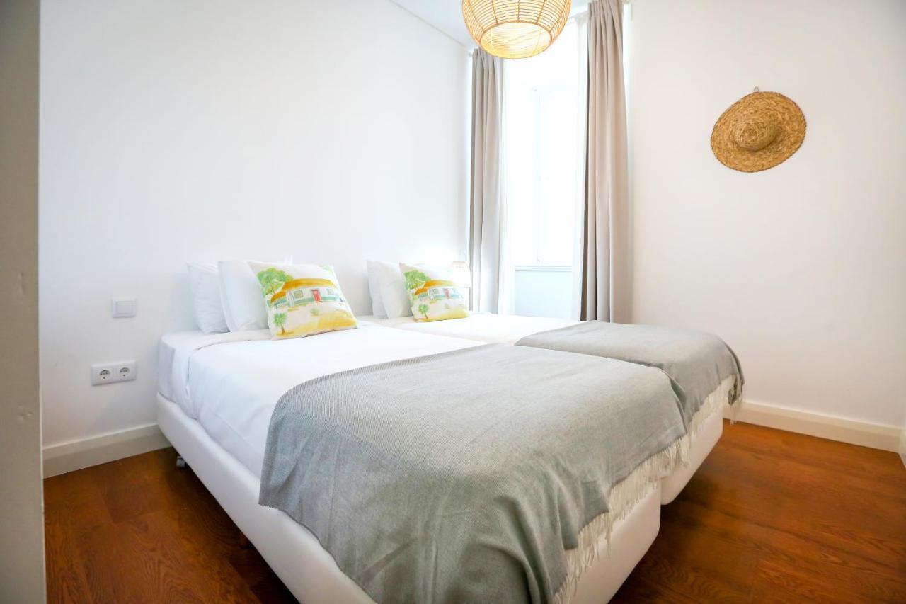 Away From Apartamento