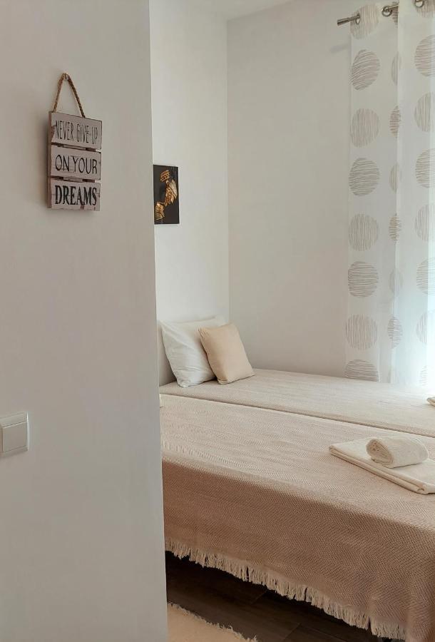 Casa Amarela: Conforto E Localizacao Perfeita! Faro
