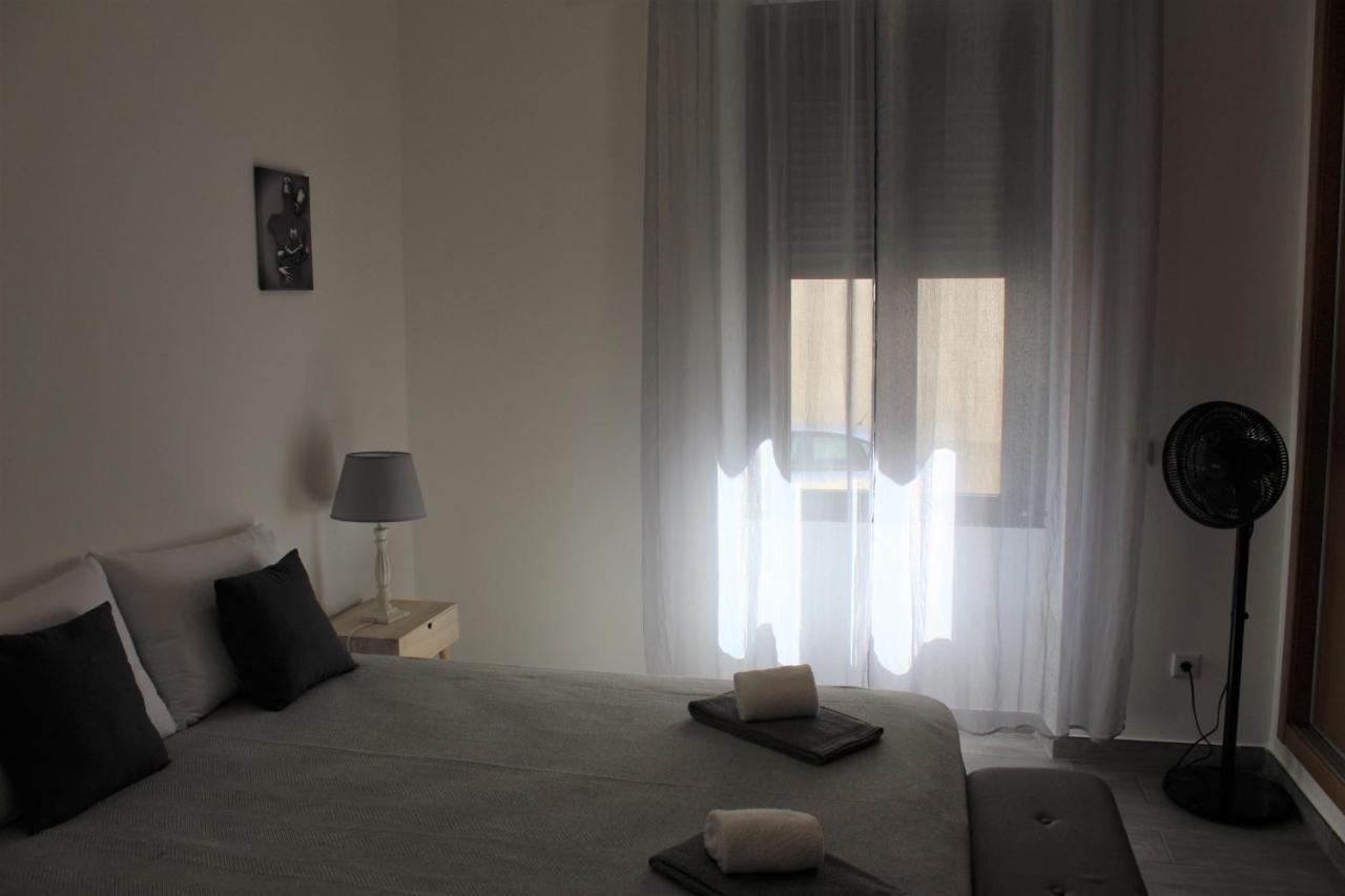 Casa Amarela: Conforto E Localizacao Perfeita!