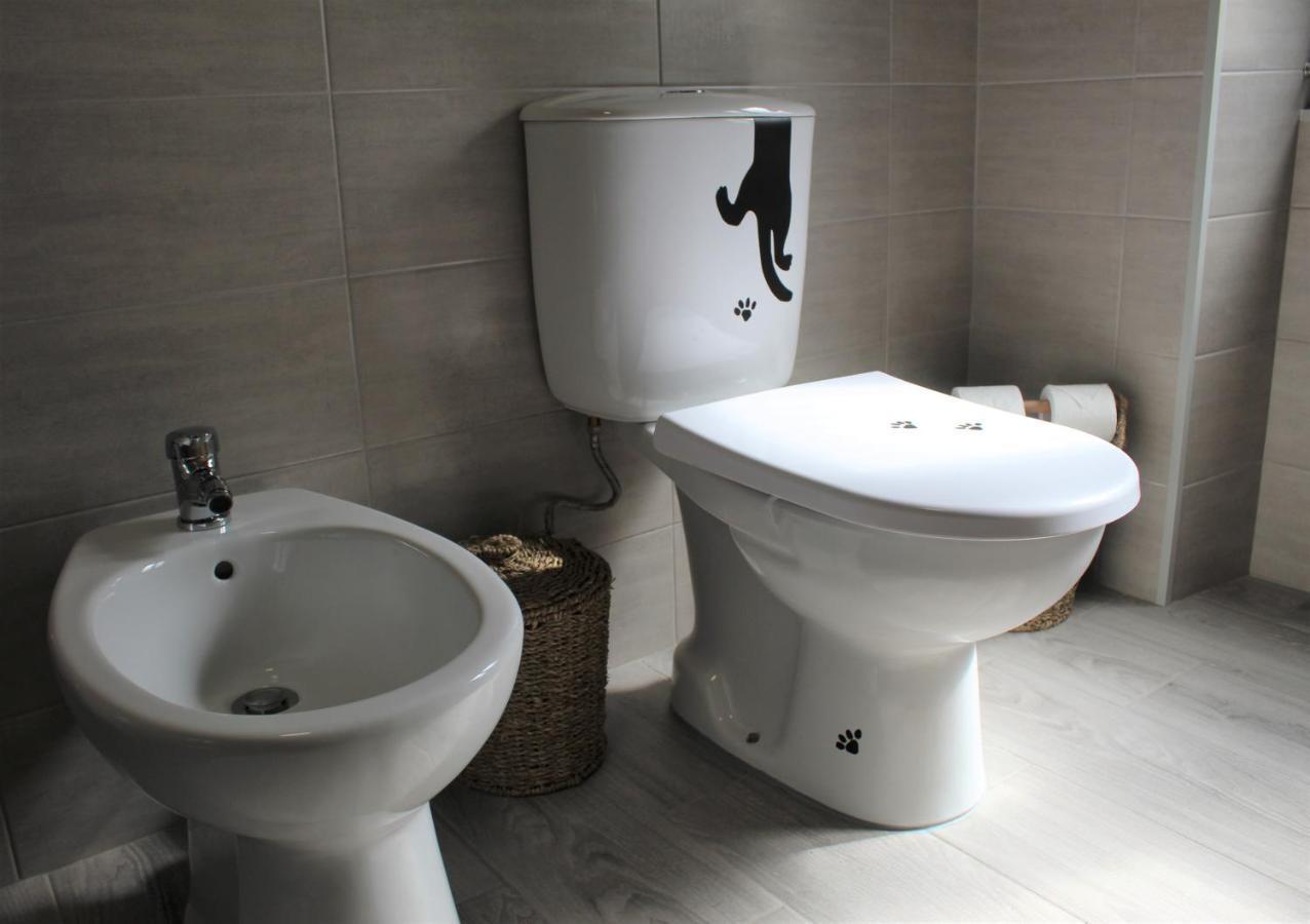 Casa Amarela: Conforto E Localizacao Perfeita!