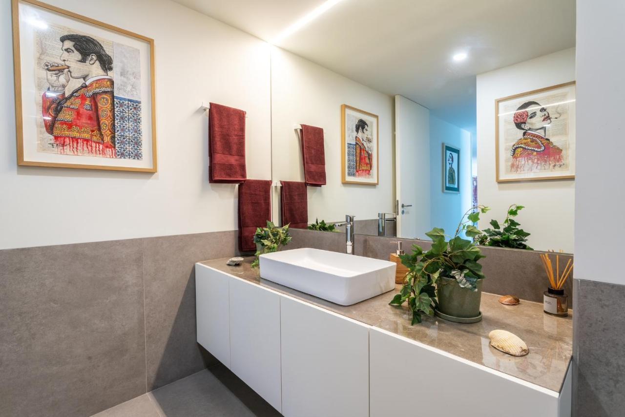 Diamond Downtown Center Apartment