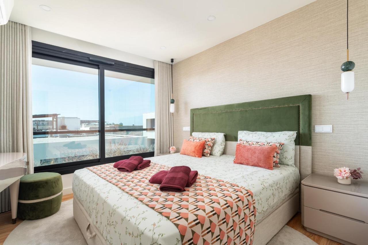 Diamond Downtown Center Apartment