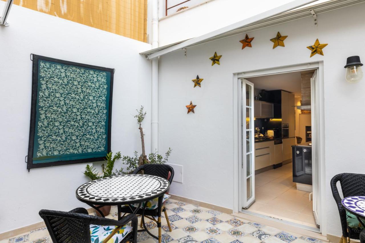 Fab's House Bed & Breakfast
