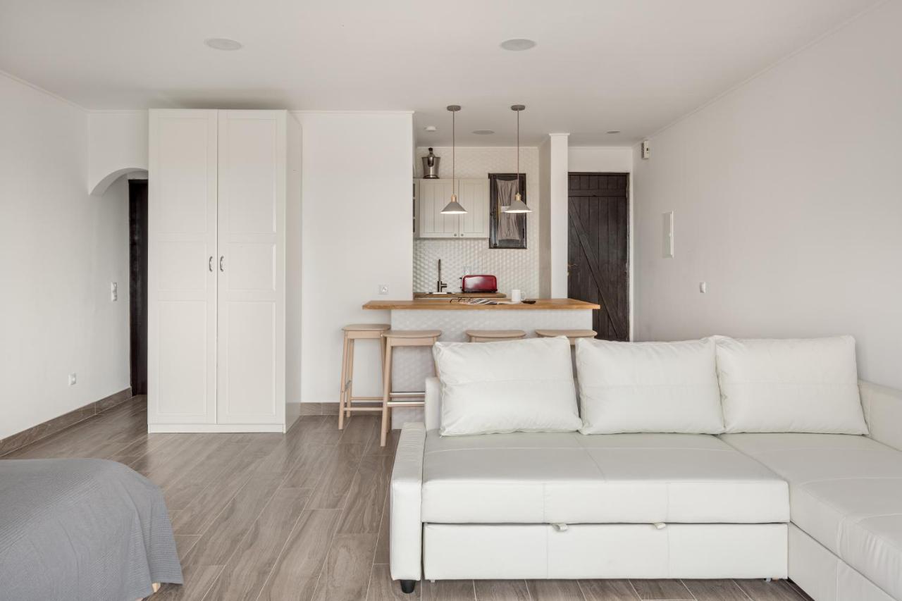 Apartment Joivy Superb Studio With Patio In *
