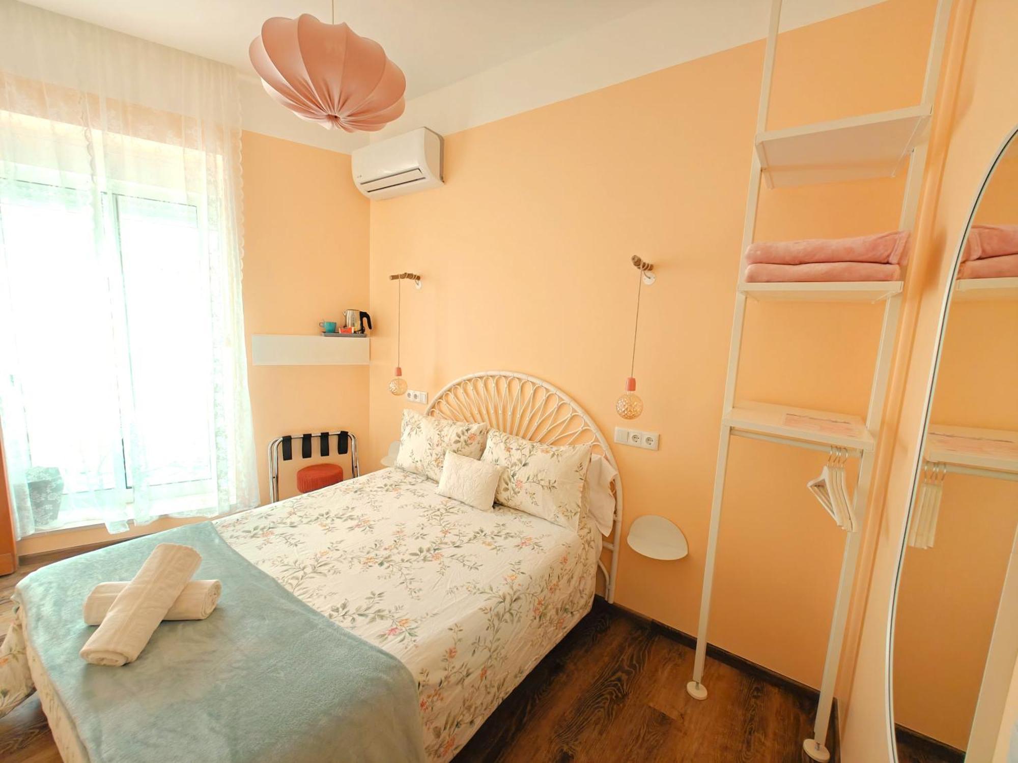 Hostel Sunlight House *
