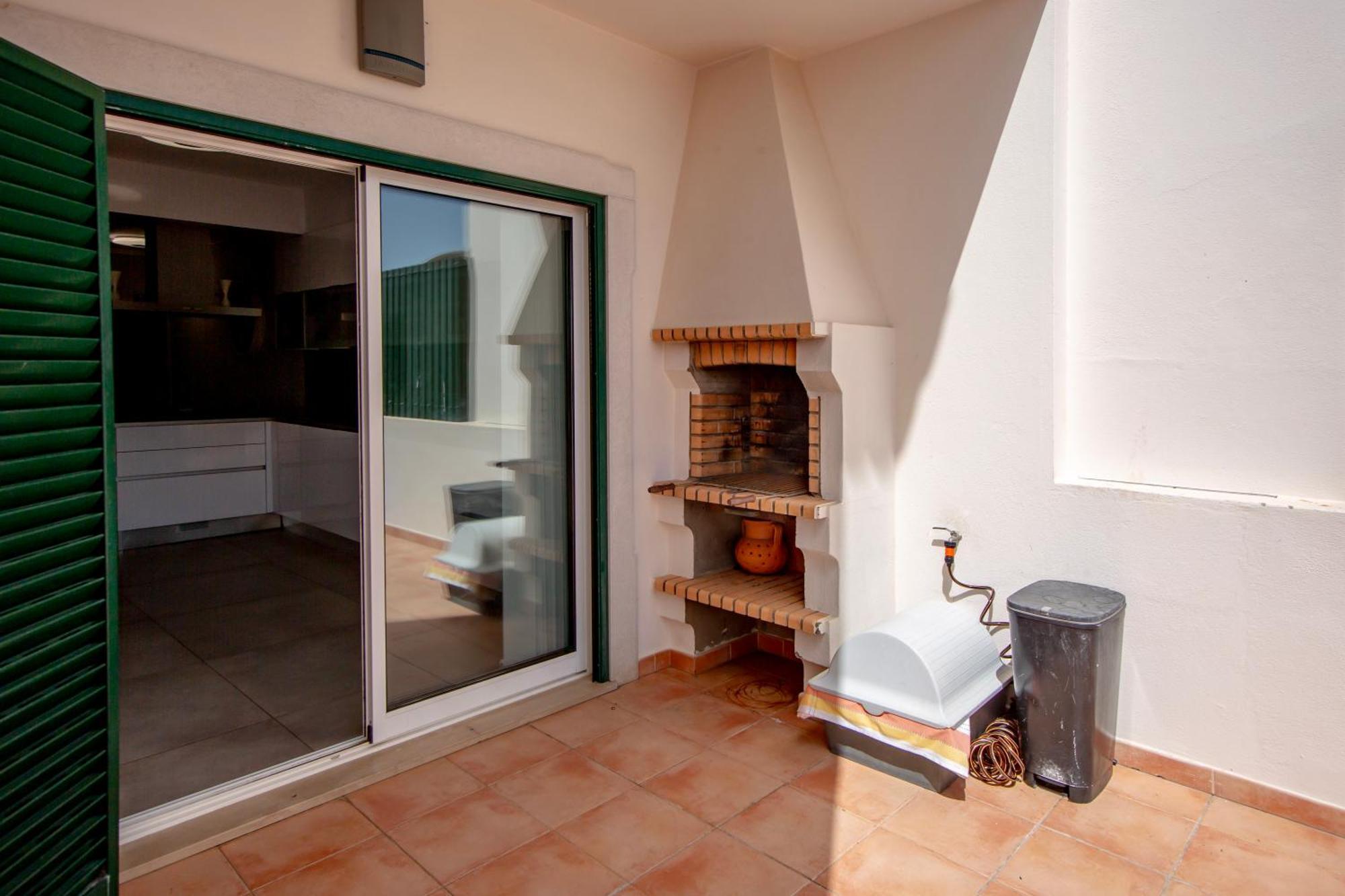 Spacious House With Pool Faro