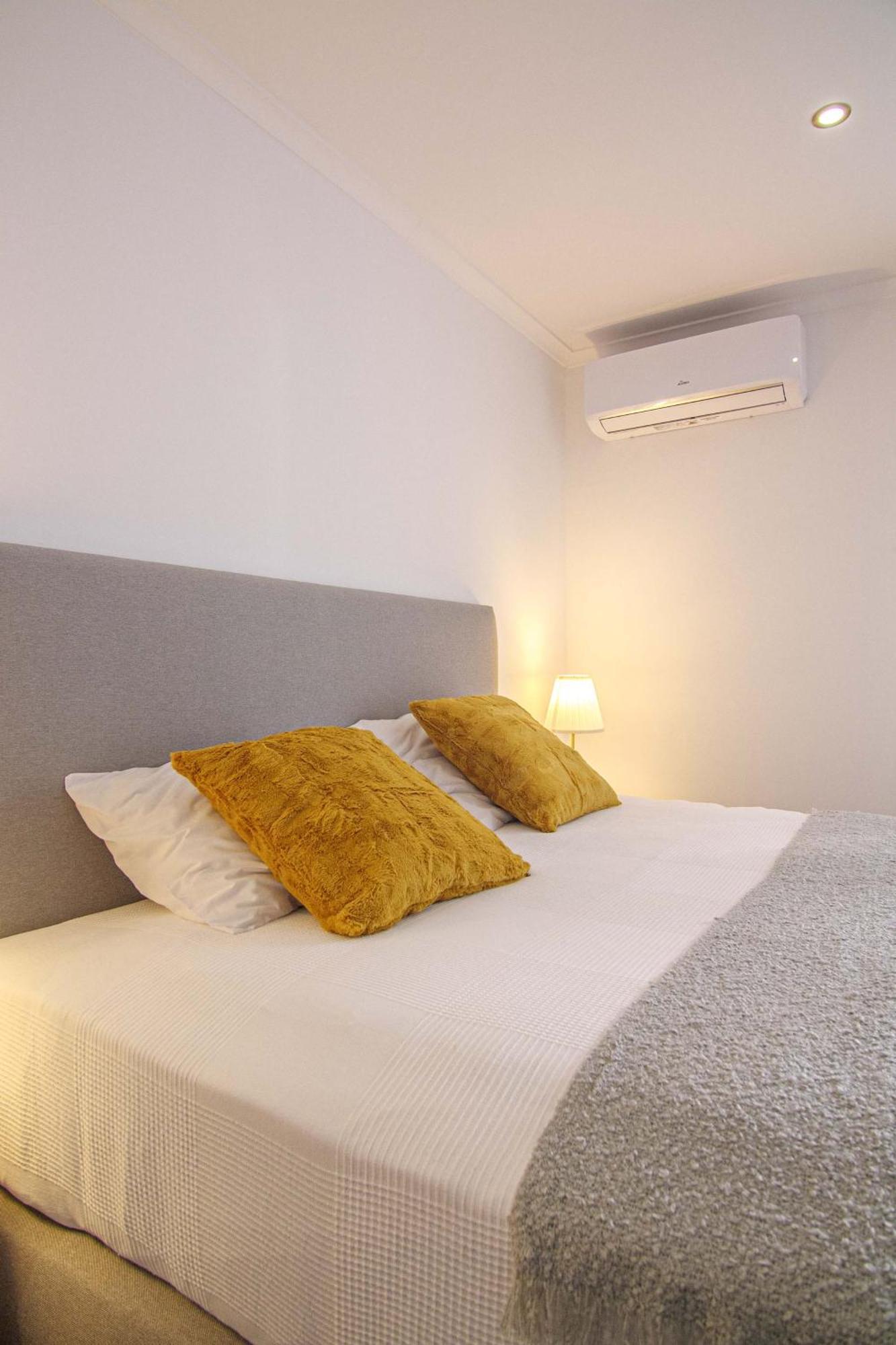 Pine House - Airport, And Center * Distrikt Faro