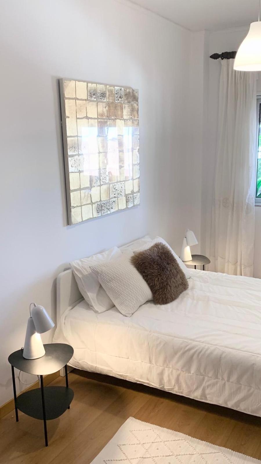 Charming 3 Bedroom In The Centre Of *