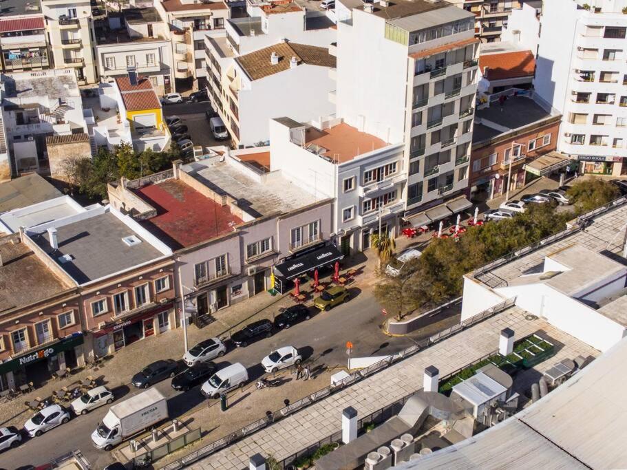 Modern & Cozy Mercado 11 *