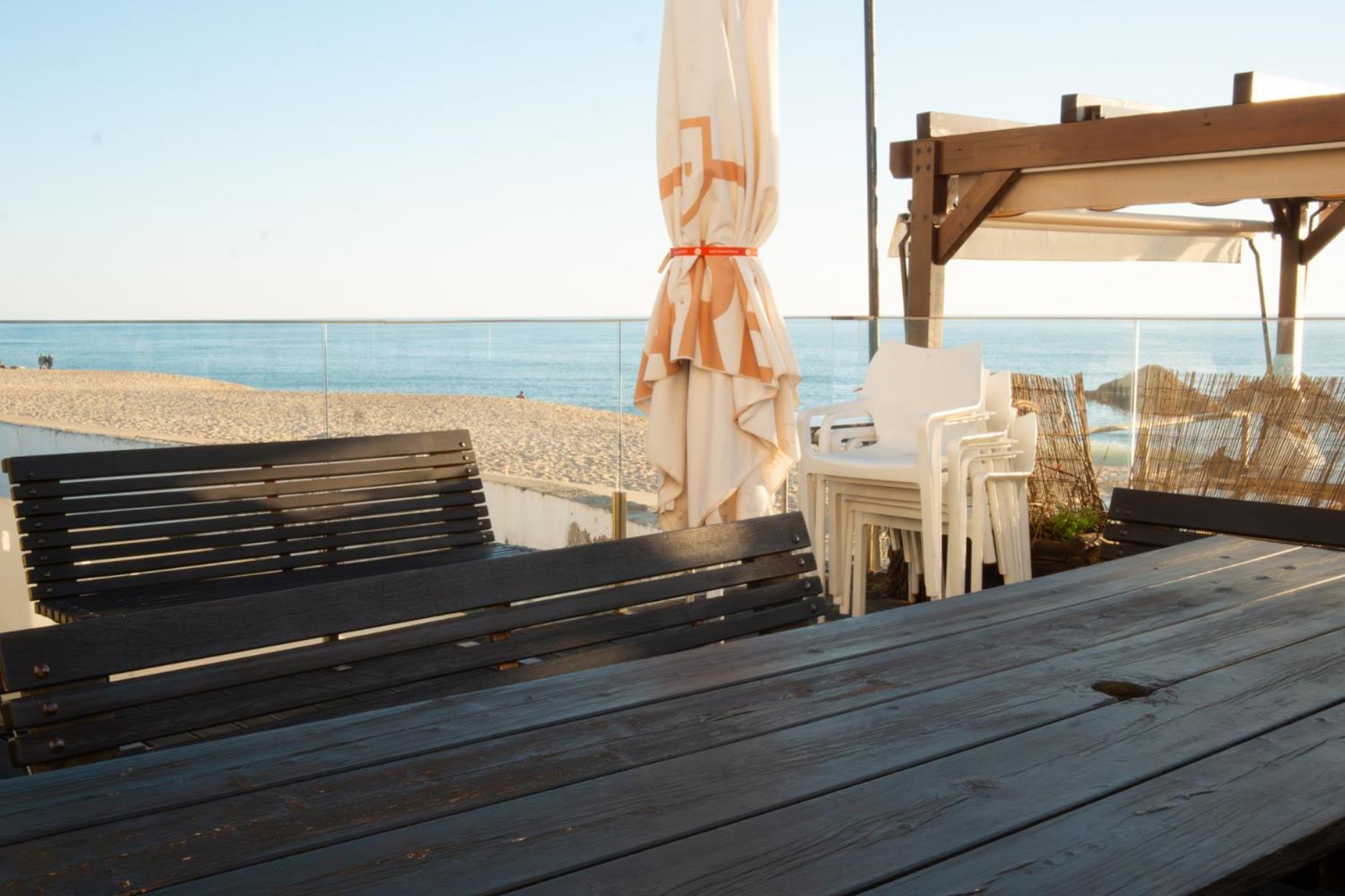 Wax Suite By The Sea