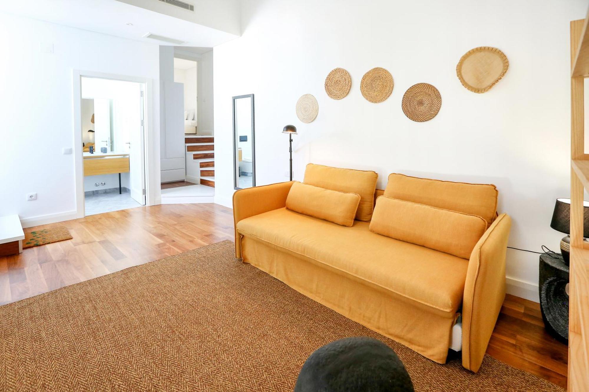 Zen & Tan Apartment *