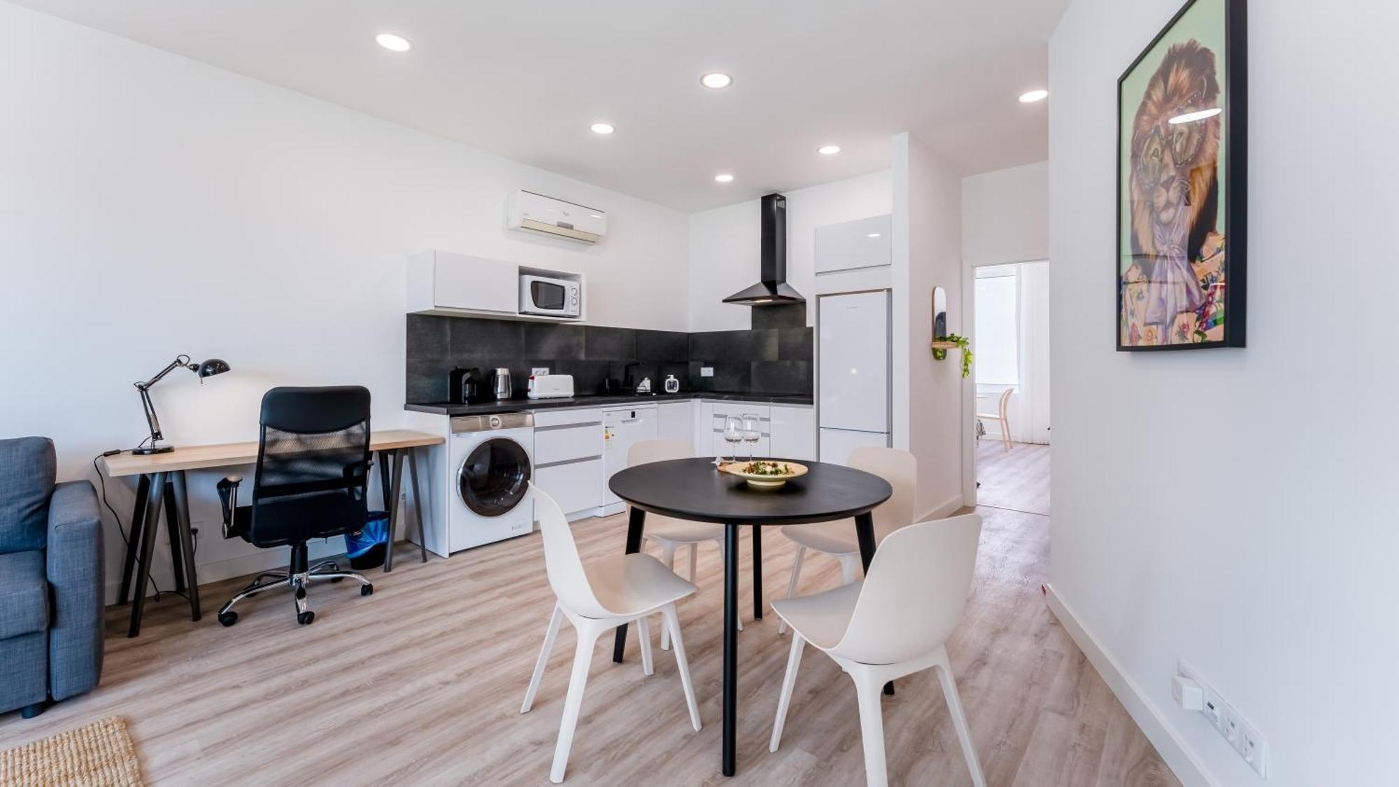 Modern Retreat 2 In By Lovelystay Faro