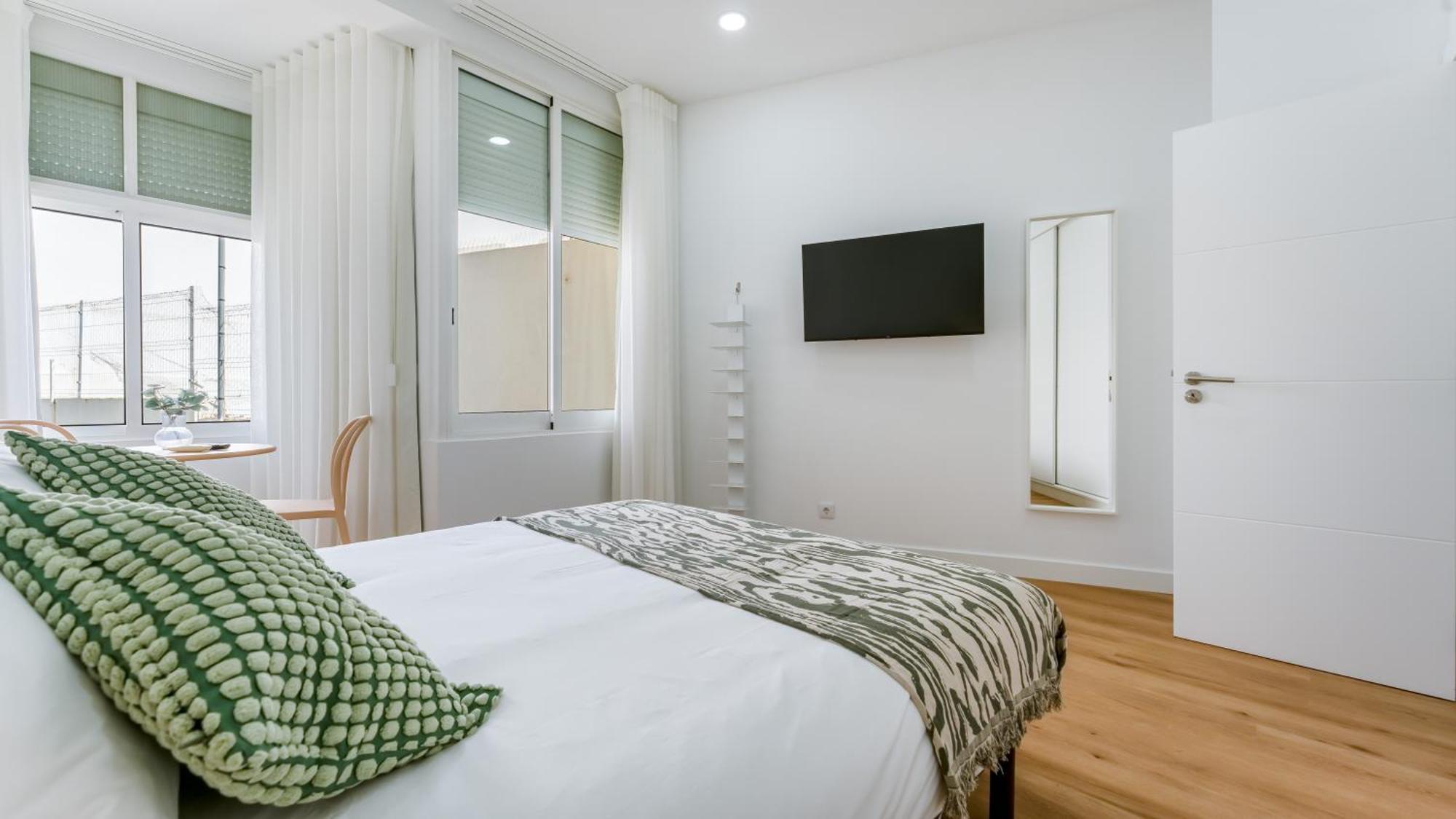 Apartment Modern Retreat 1 In By Lovelystay