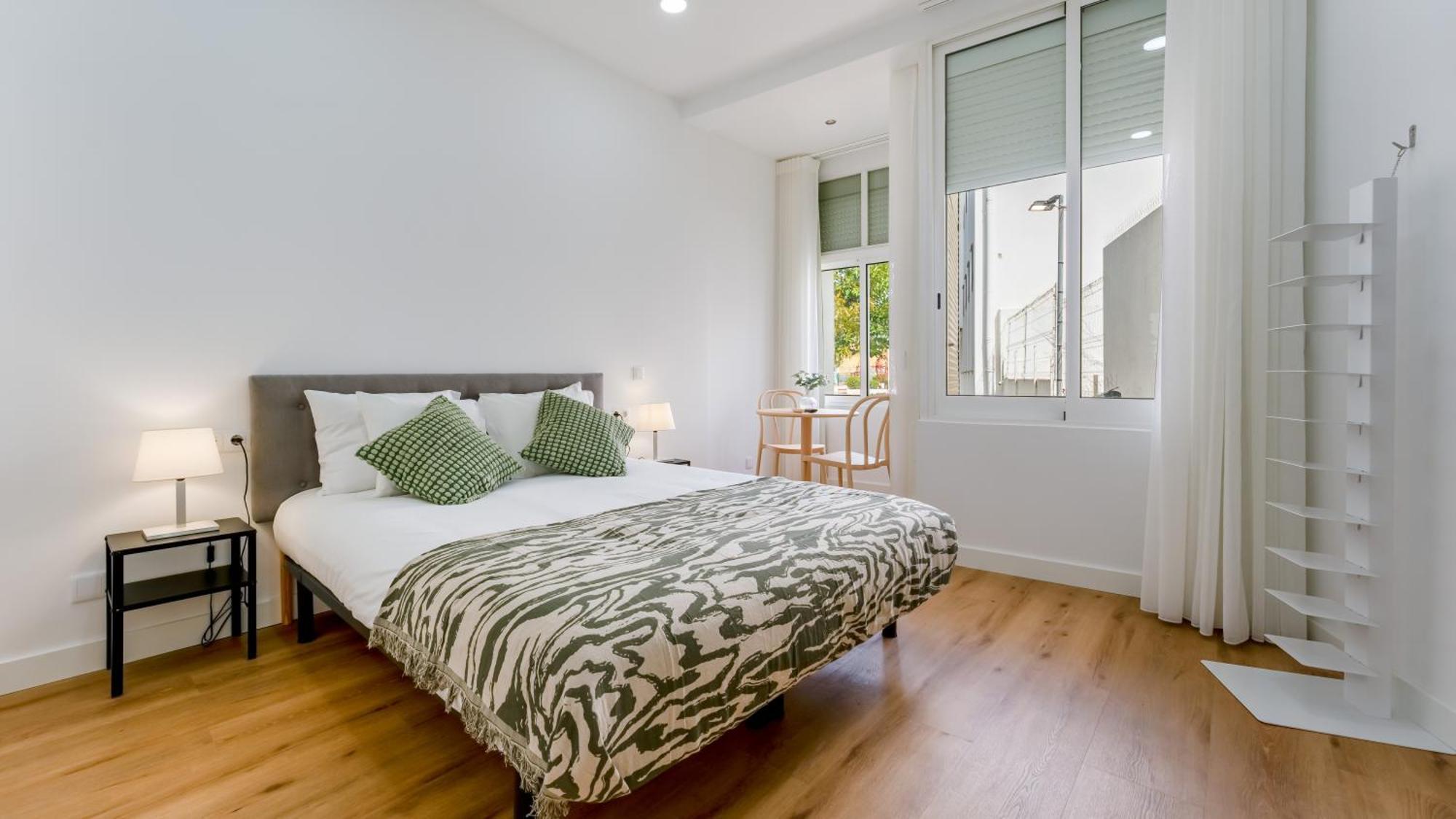 Modern Retreat 1 In By Lovelystay
