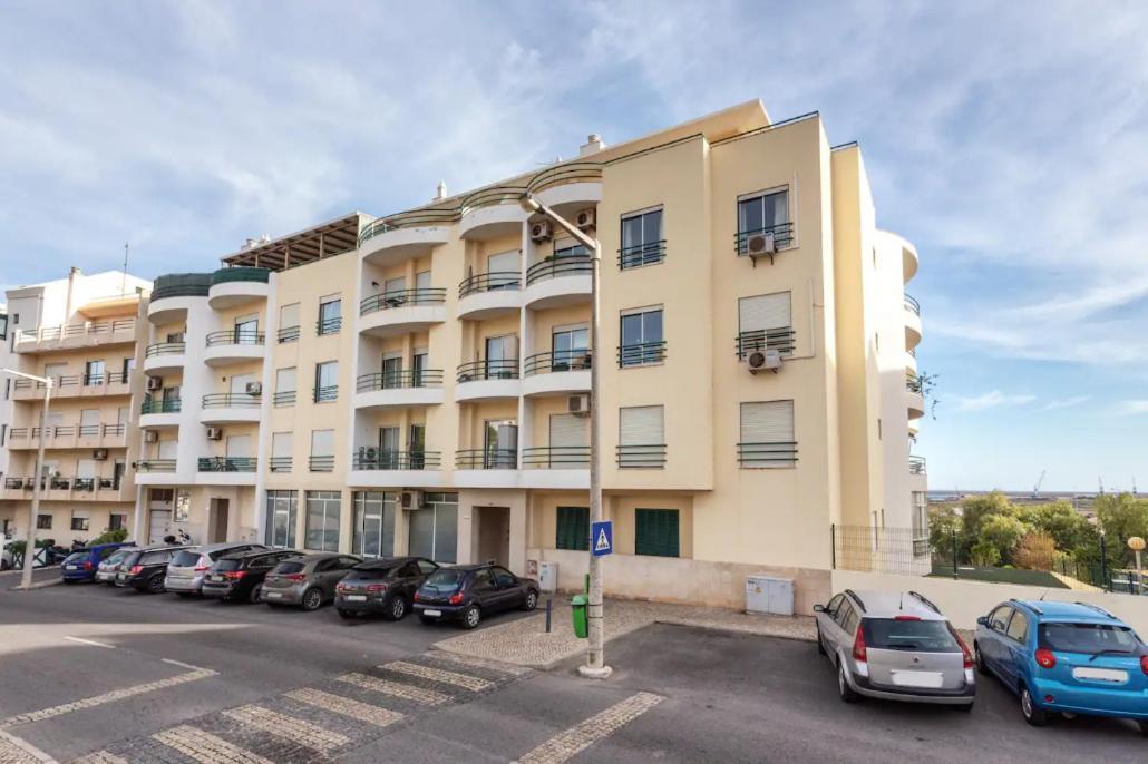 Blife Vitorya Private Homestay Faro