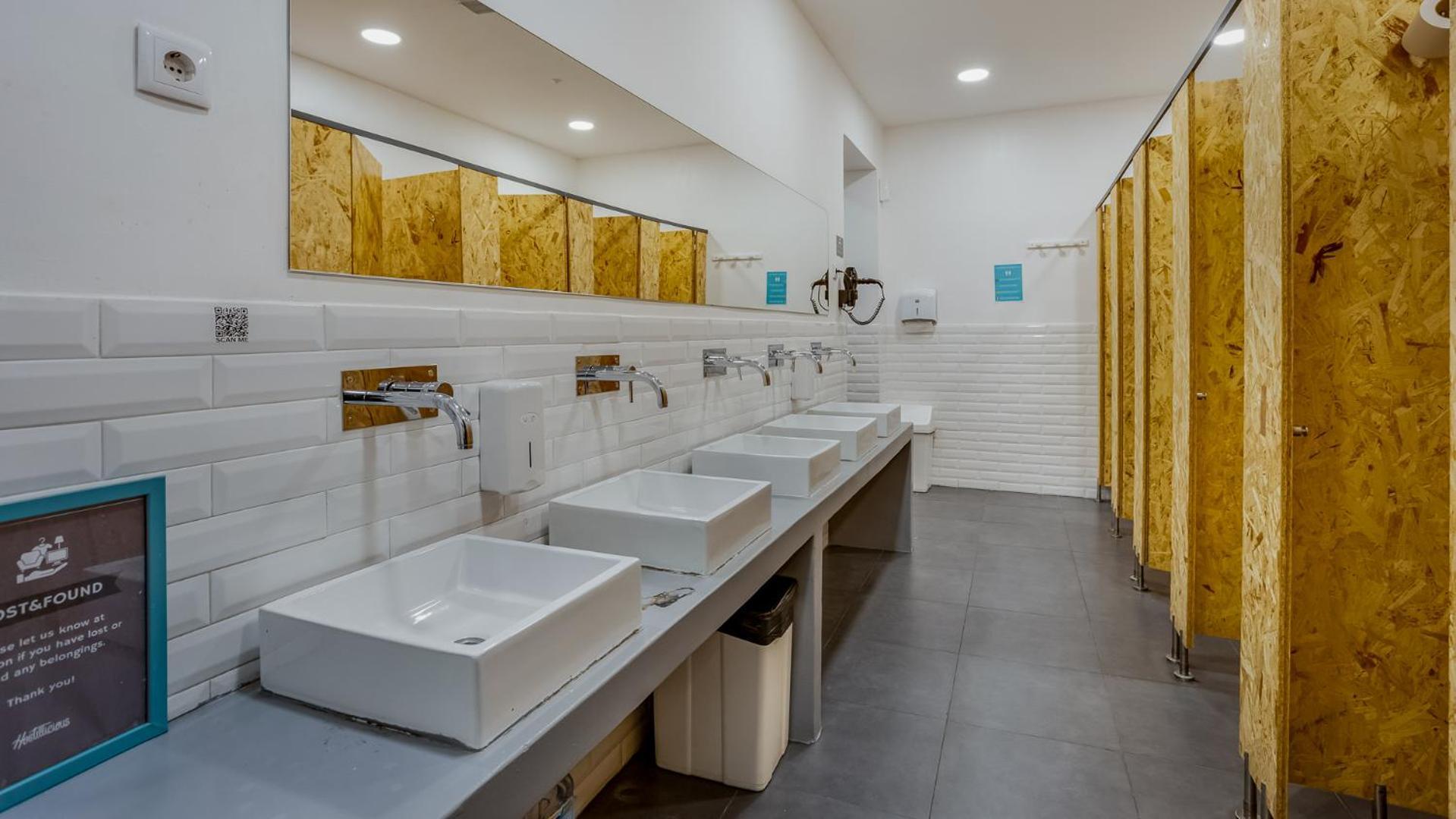 Hostellicious Hostel