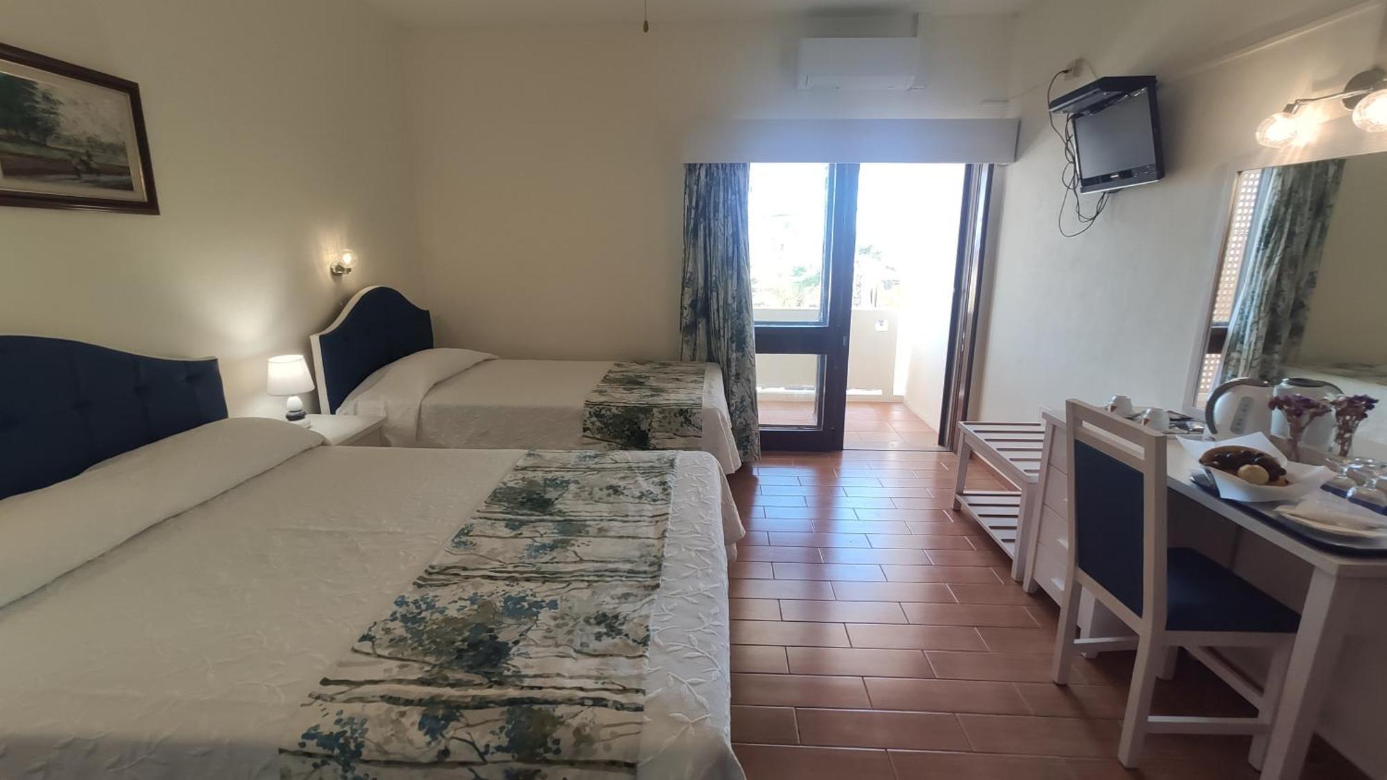 Aeromar Hotel 3*