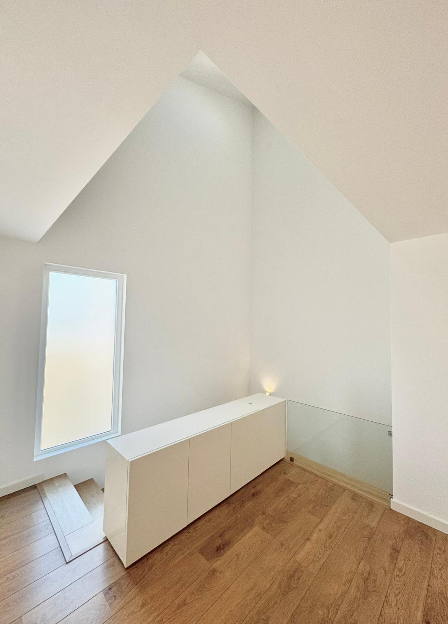 Narciso Townhouse Villa *