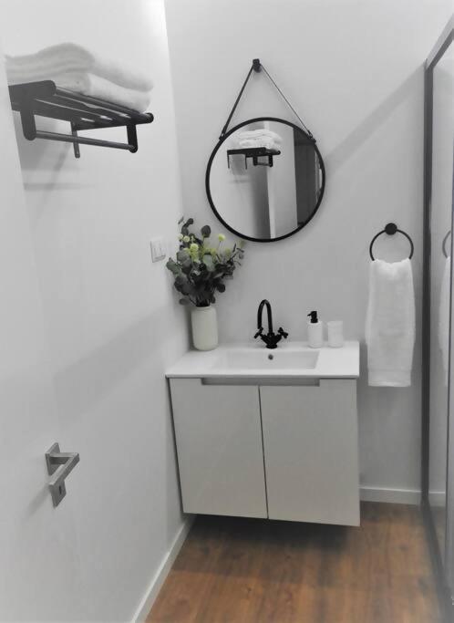 Apartment Black&light In *