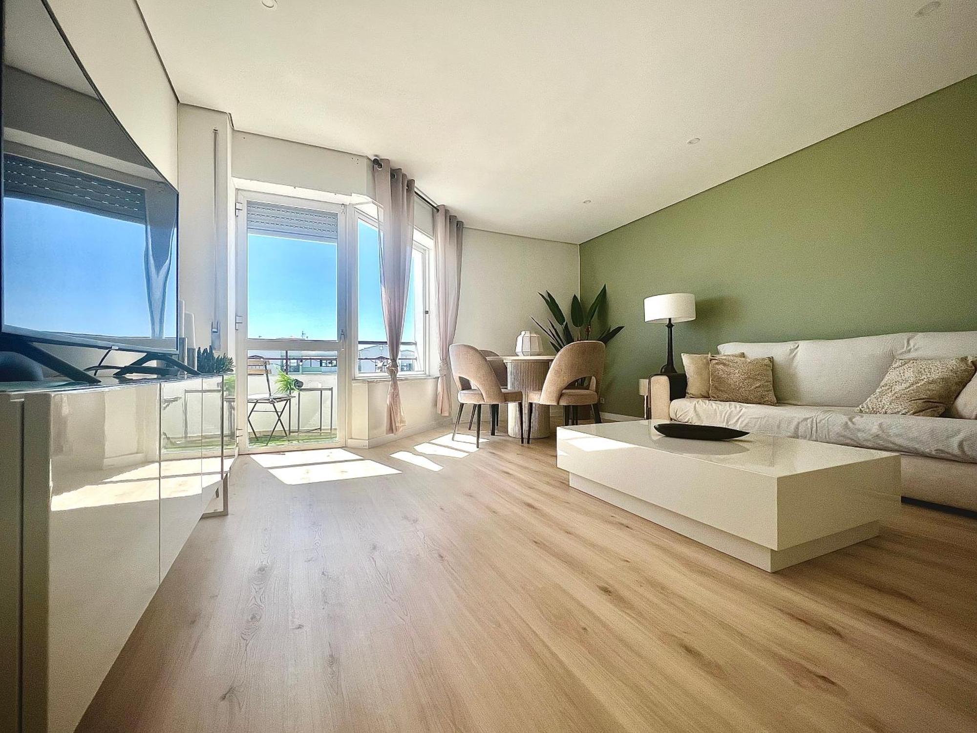 Ad Aprt Apartment