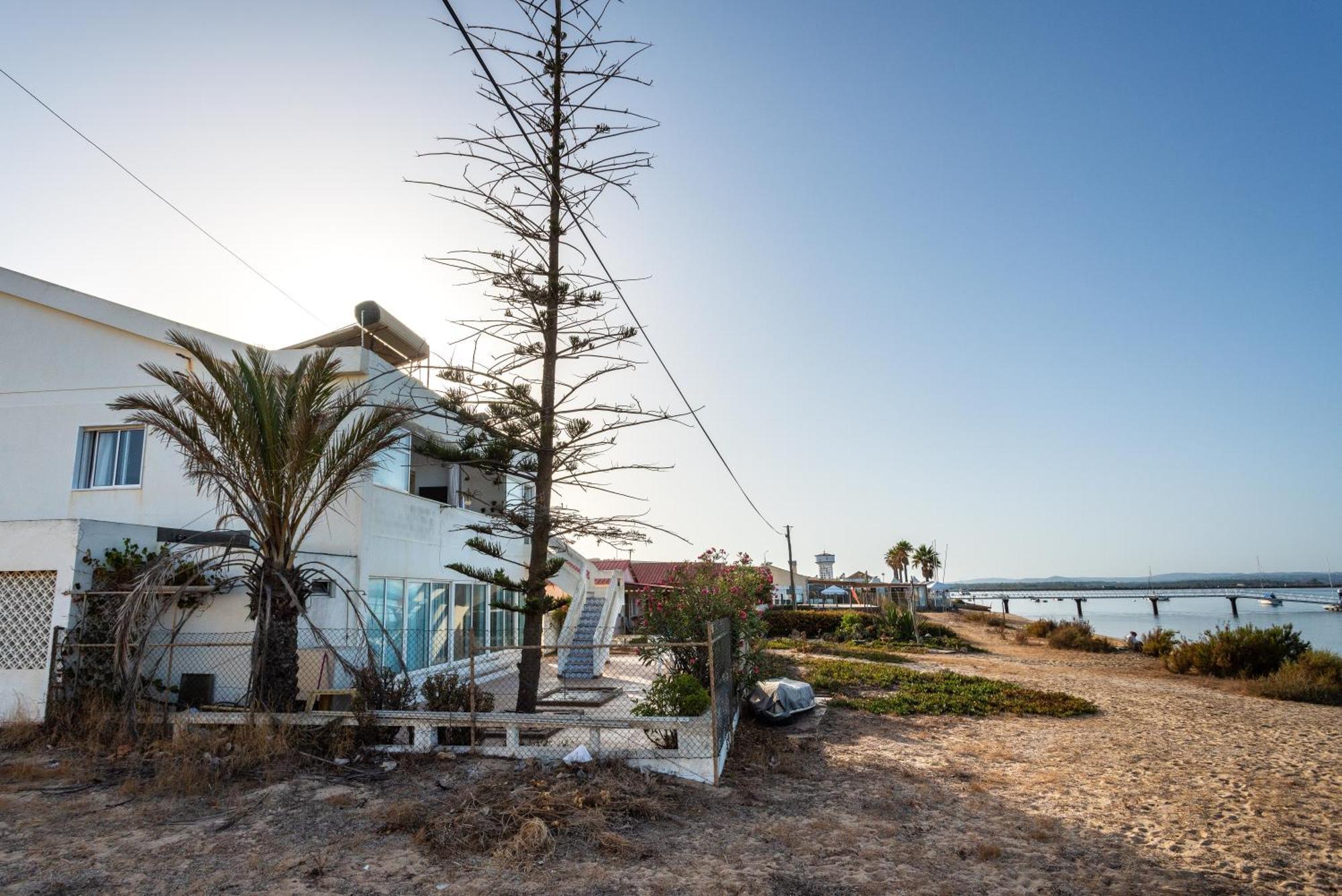 Blife Faya Private Homestay Faro