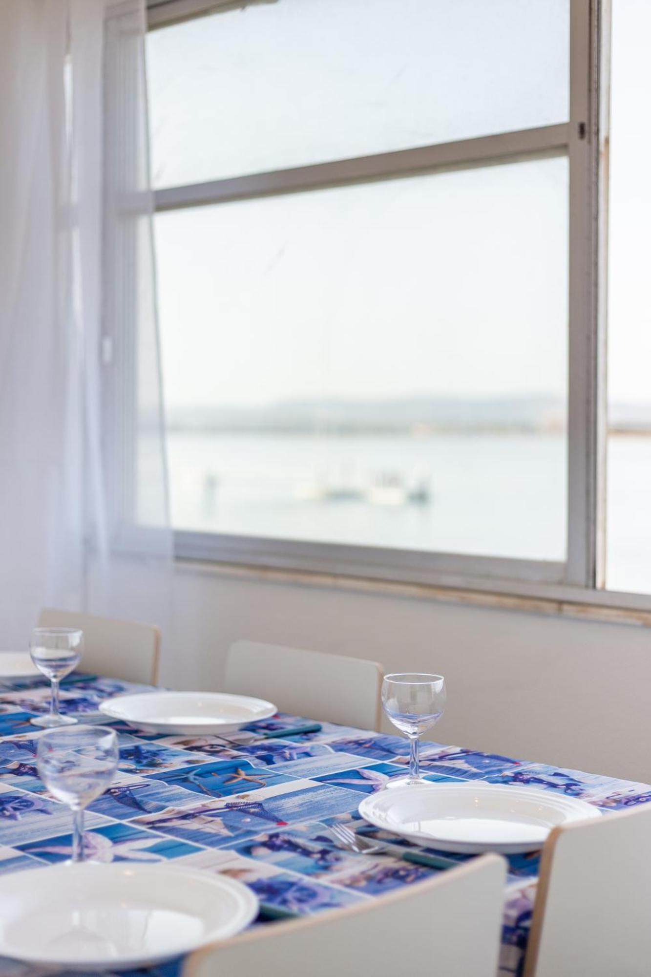 Blife Faya Private Homestay Faro