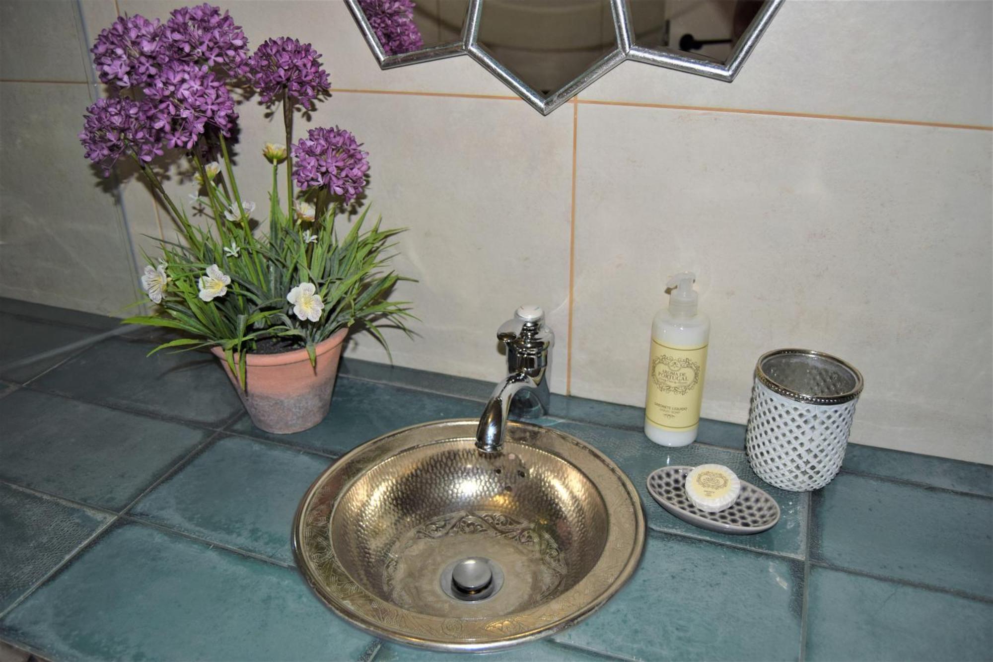 7 Styles By Raspberry Cascade Apartment *