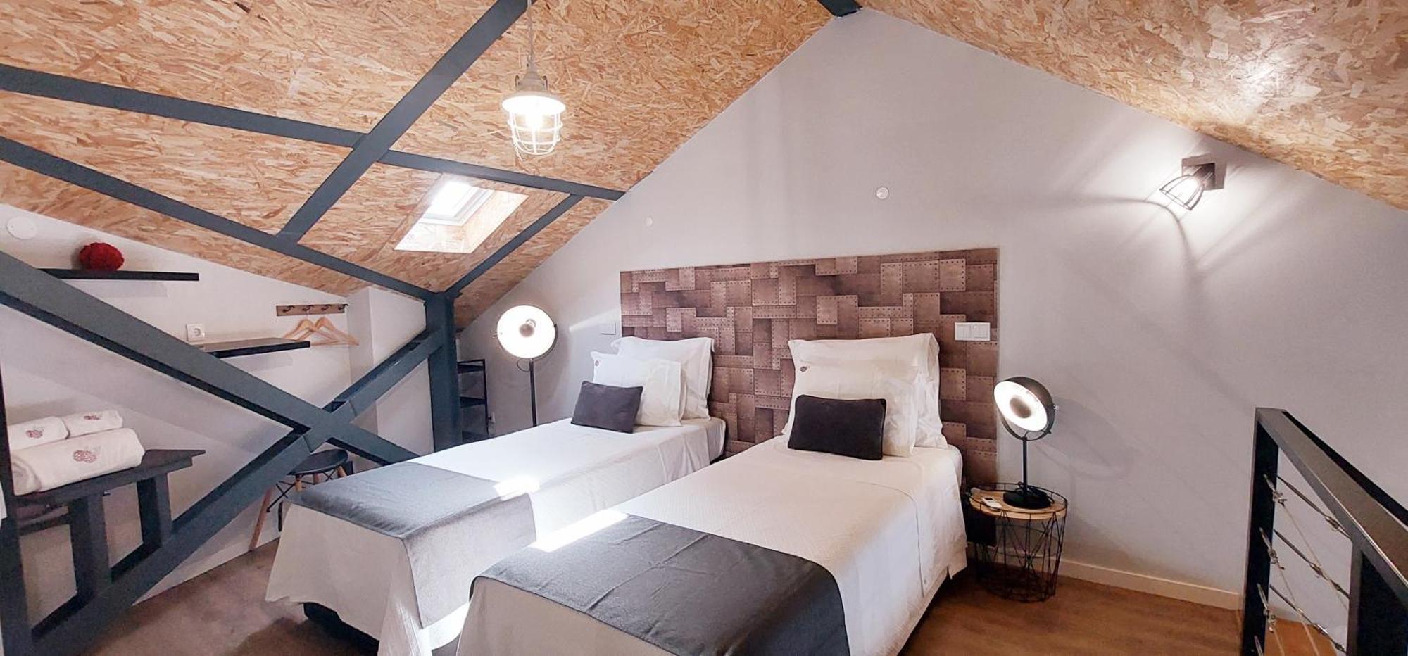 7 Styles By Raspberry Cascade Apartment *