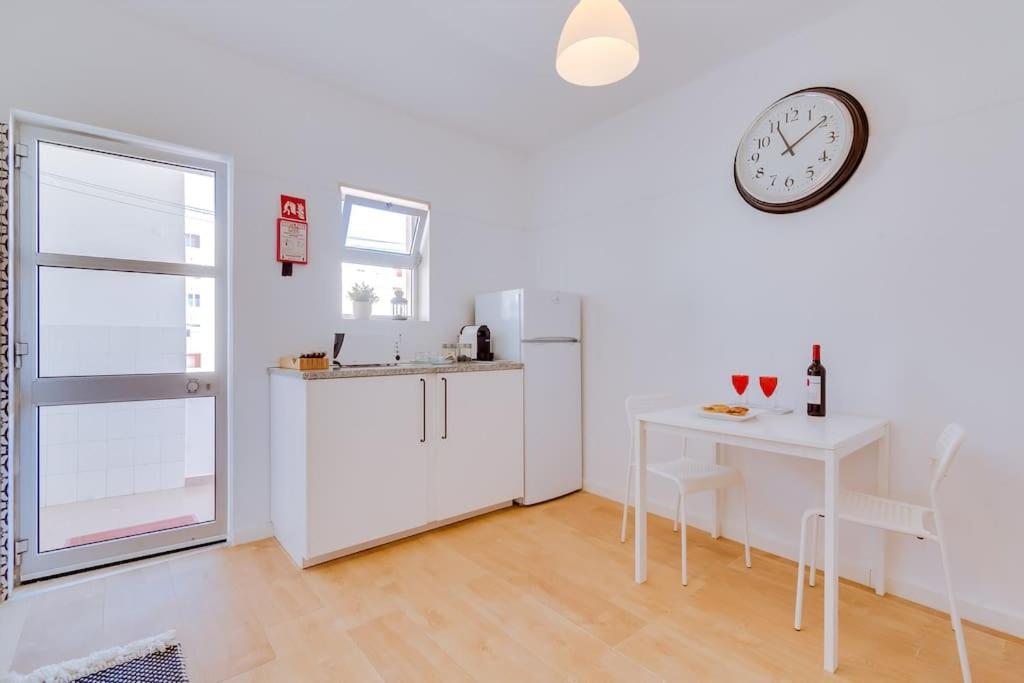Apartment Spacious 2 Bedroom In Faro