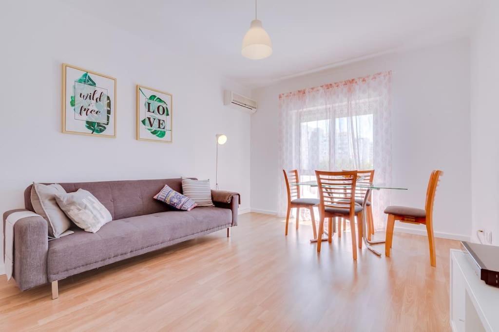 Spacious 2 Bedroom In Apartment Faro