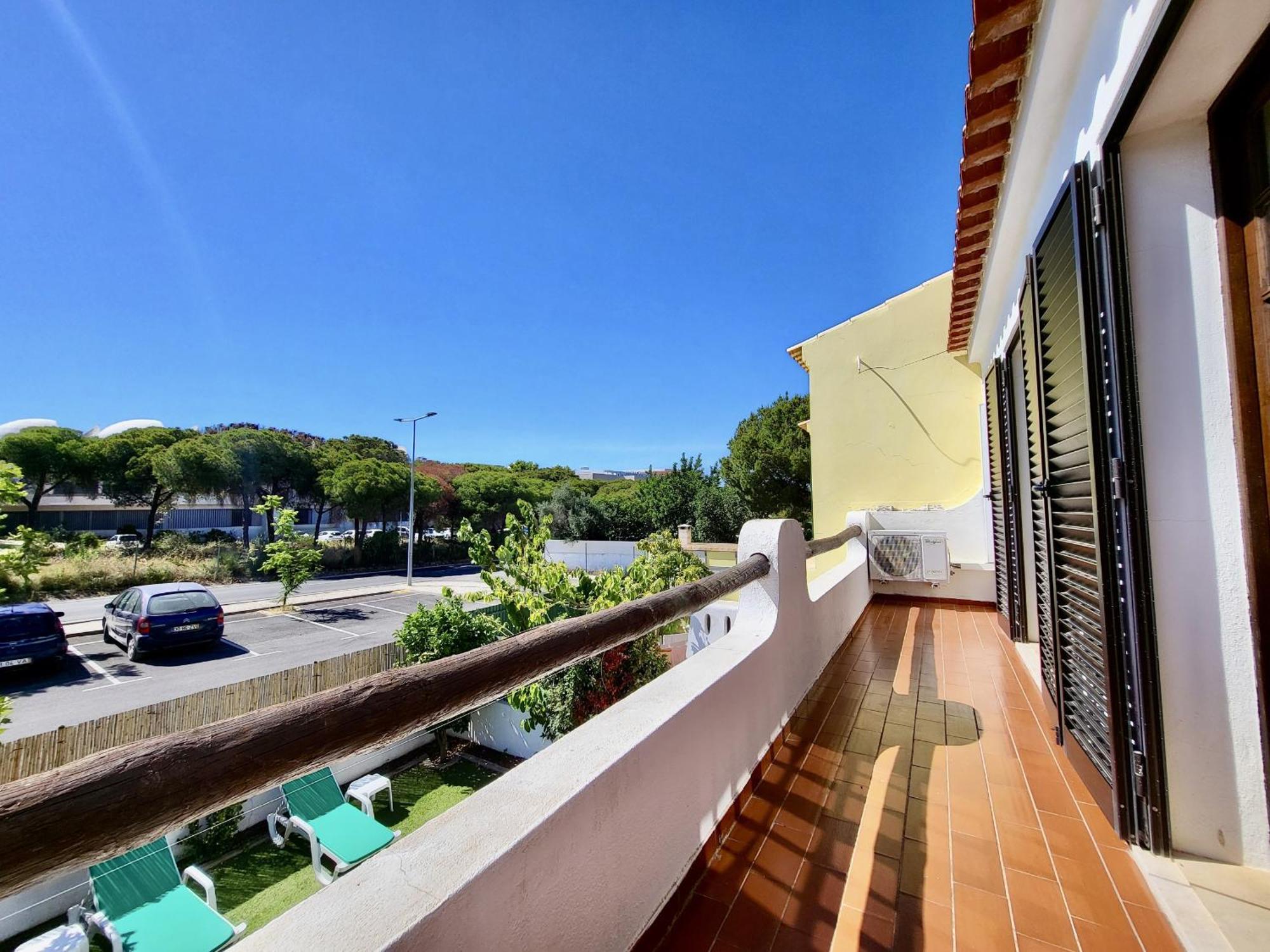 Terrace By Homing Faro