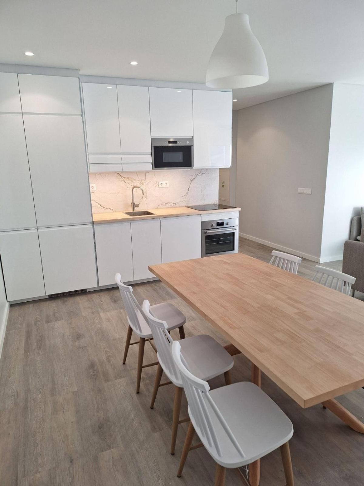 Center View Apartment