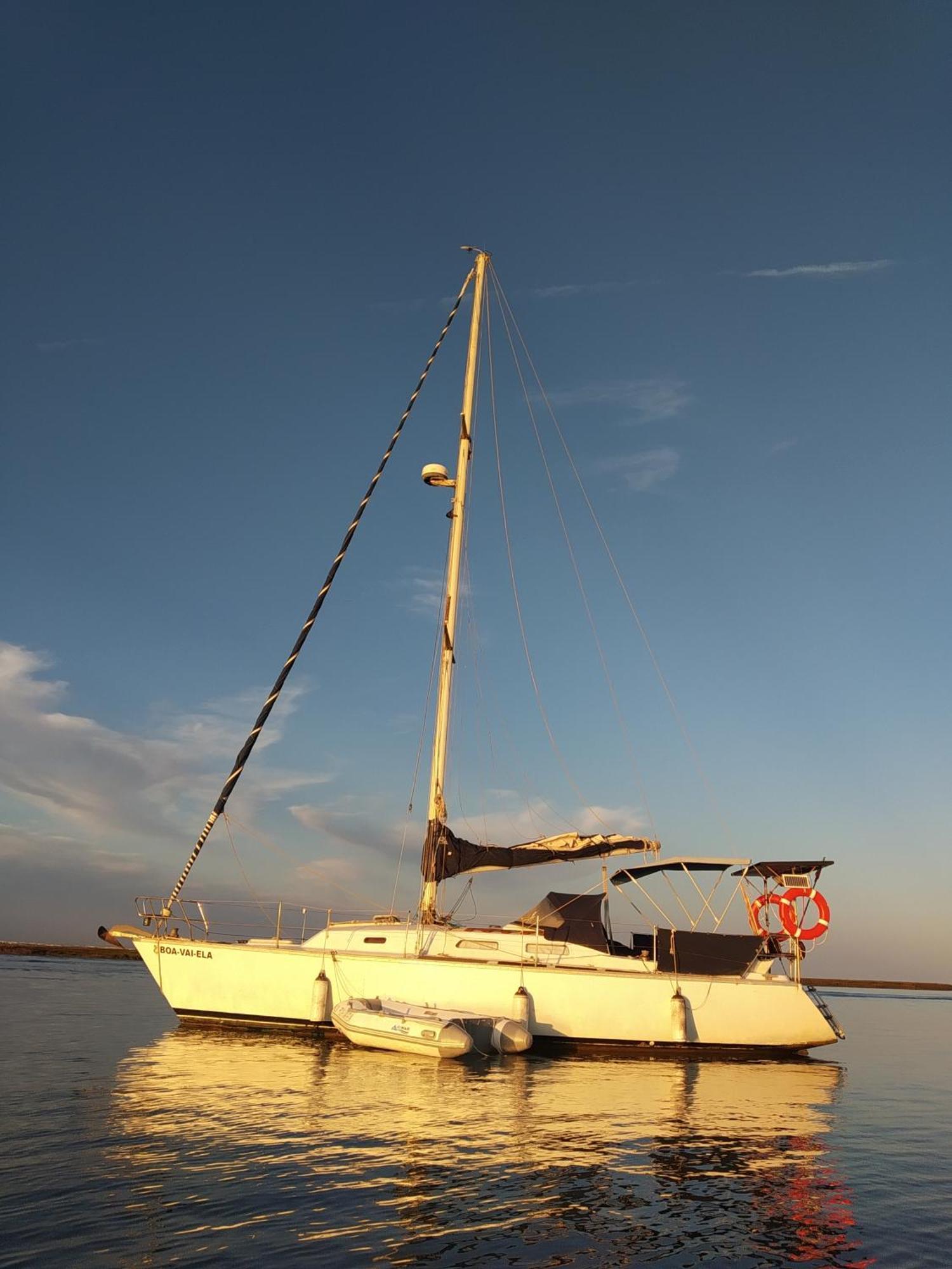 Houseboat - In Ria Formosa Botel
