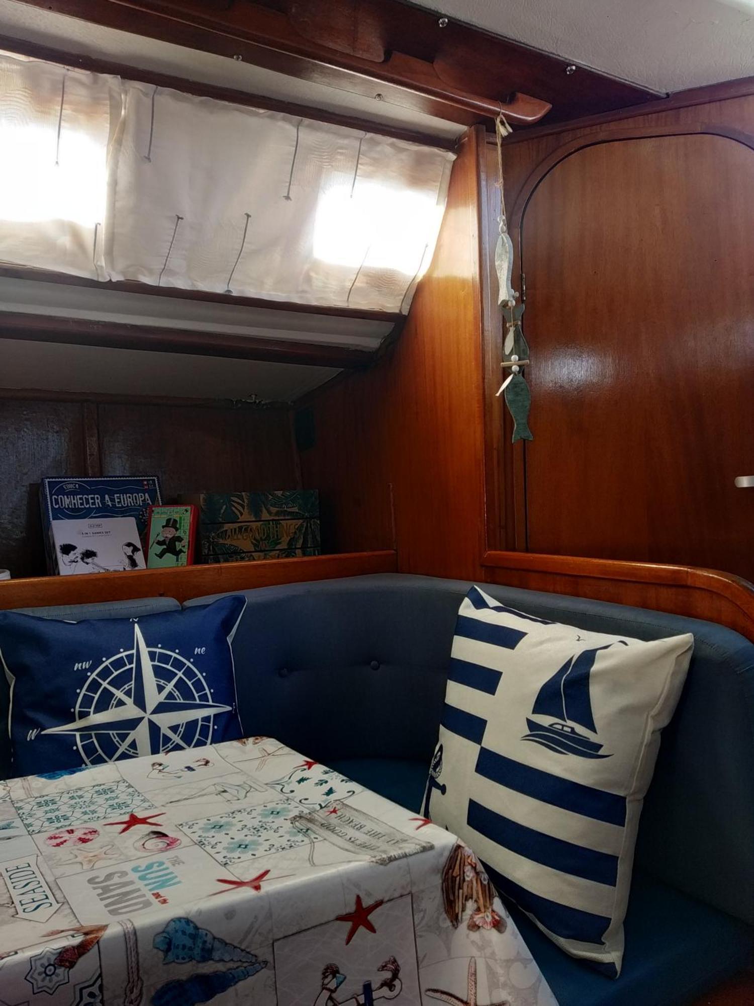 Houseboat - In Ria Formosa Botel
