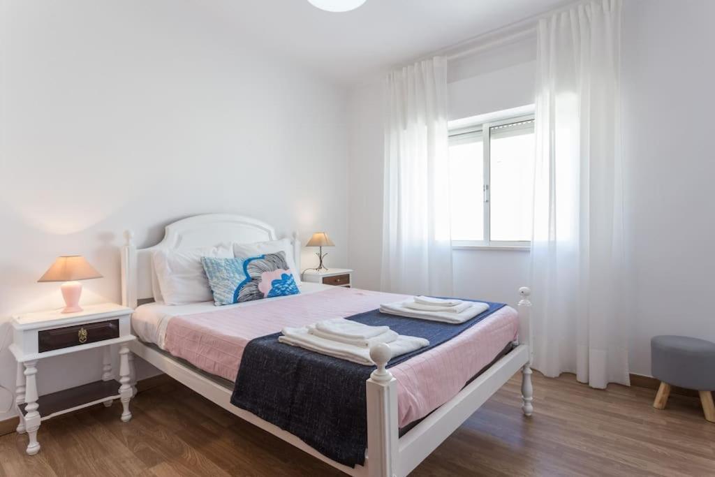 Apartment Color Me Happy - 2 Bedrooms Near Forum Algarve Faro