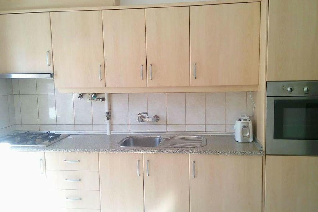 Color Me Happy - 2 Bedrooms Near Forum Algarve