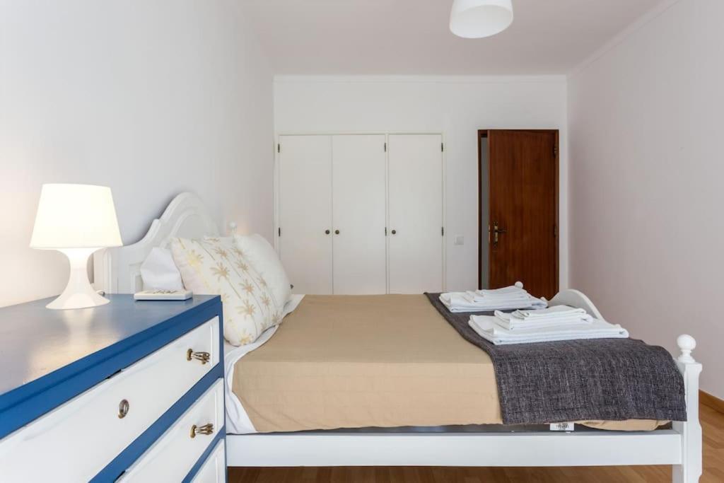 Apartment Color Me Happy - 2 Bedrooms Near Forum Algarve *