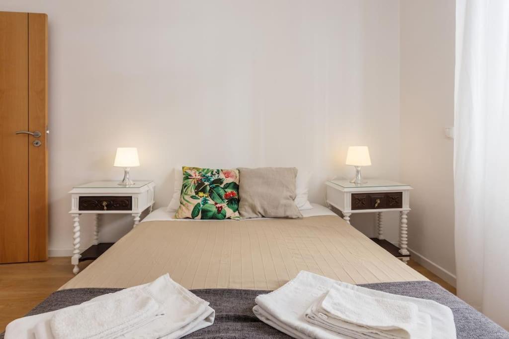 Holiday home Charming House With Terrace Near The Center *