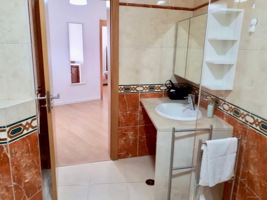 Charming House With Terrace Near The Center Holiday home Faro