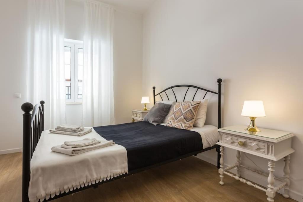 Charming House With Terrace Near The Center * Faro