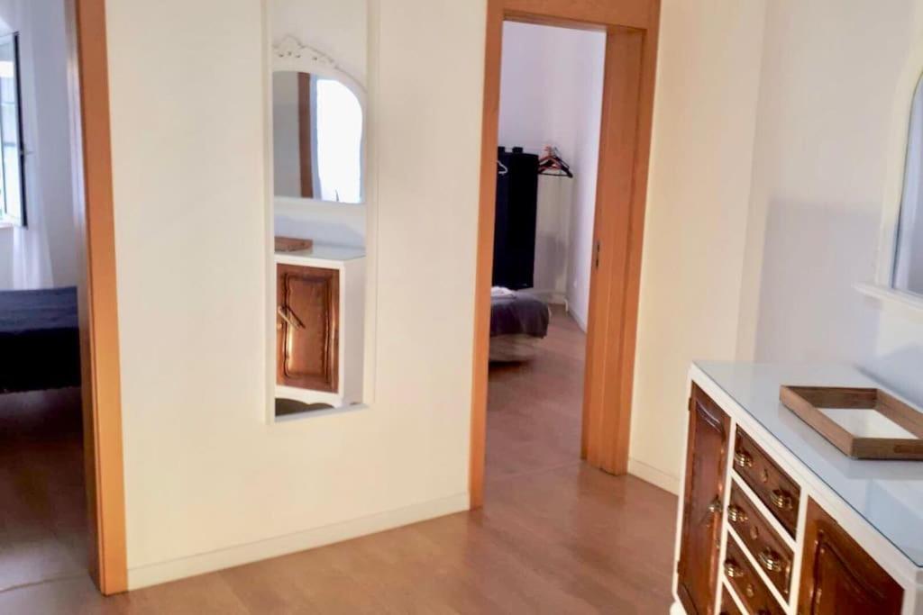 Charming House With Terrace Near The Center Ferienhaus