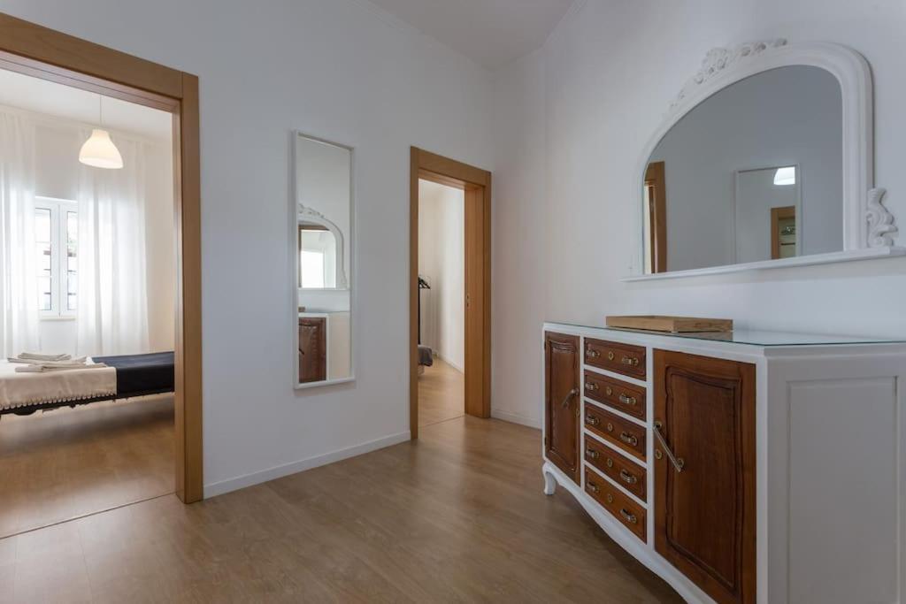 Holiday home Charming House With Terrace Near The Center *
