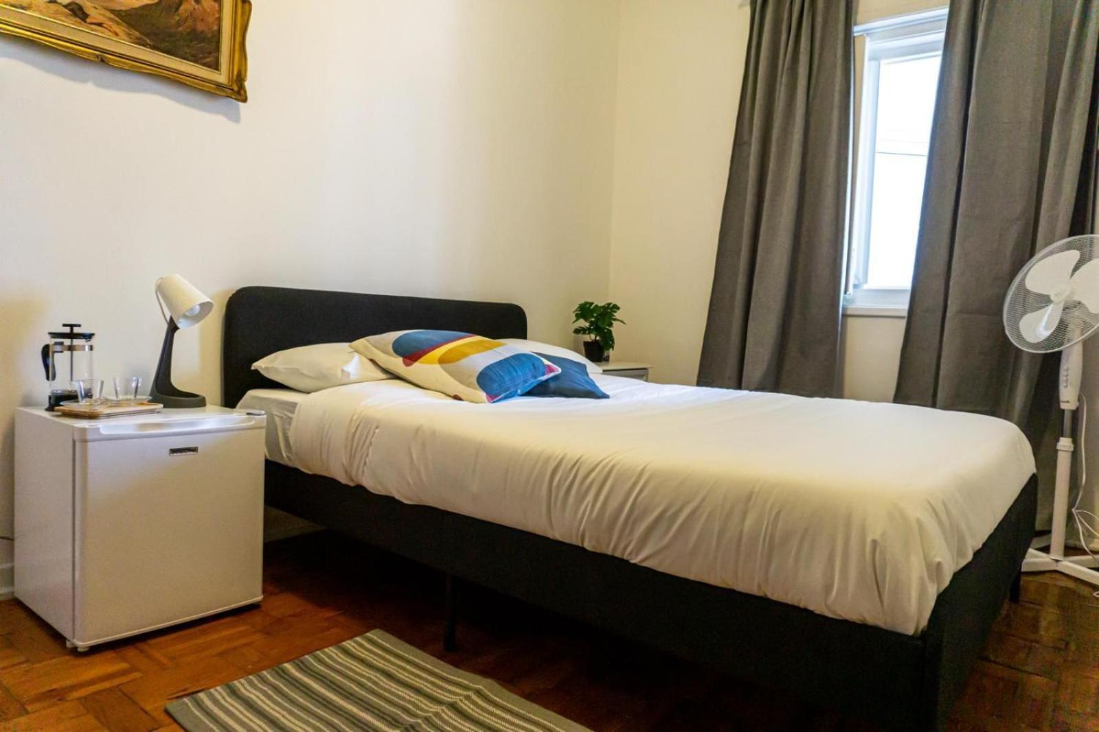 Homestay Aconchego De Quartos No Centro De *