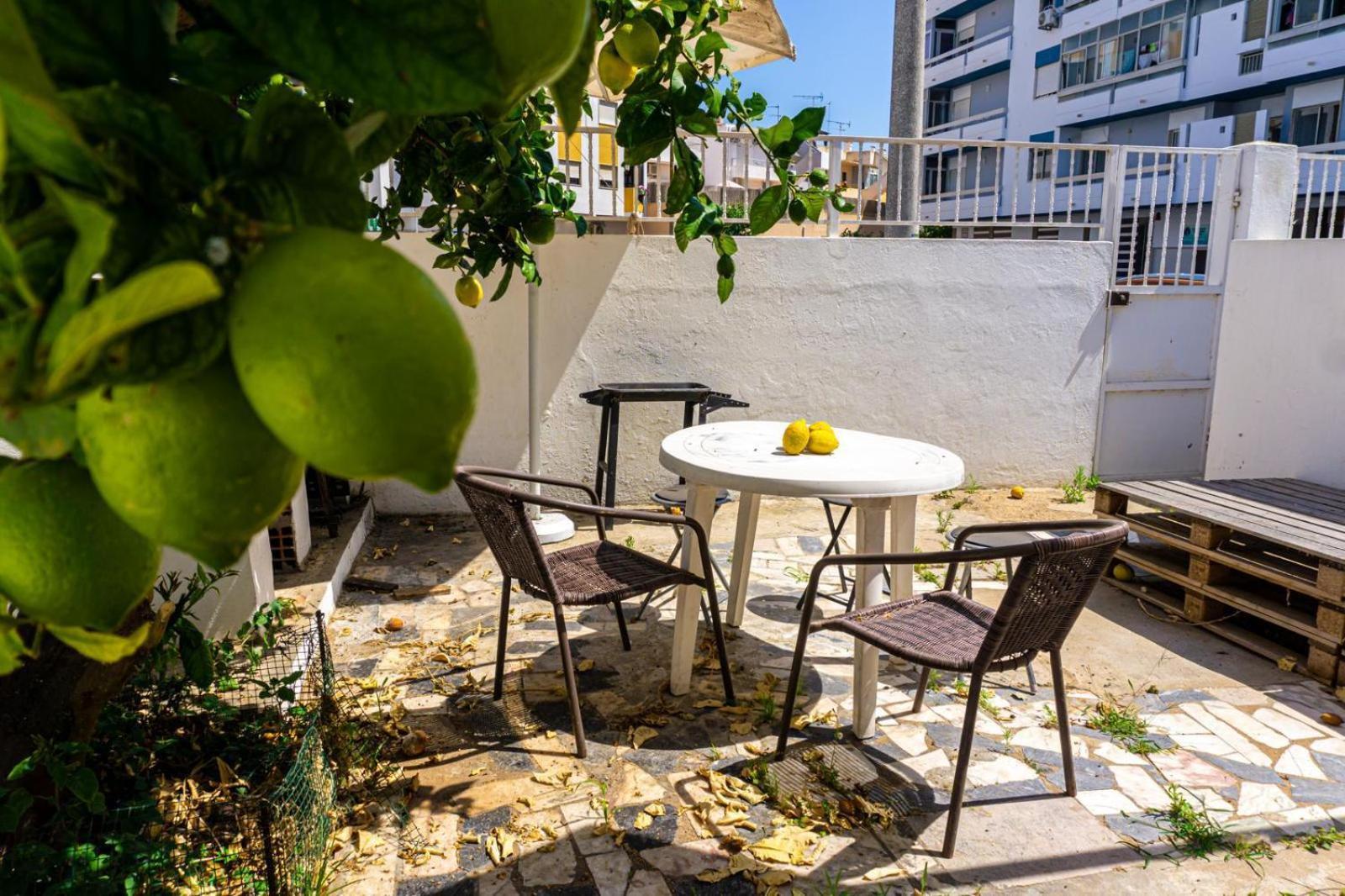Aconchego De Quartos No Centro De Faro