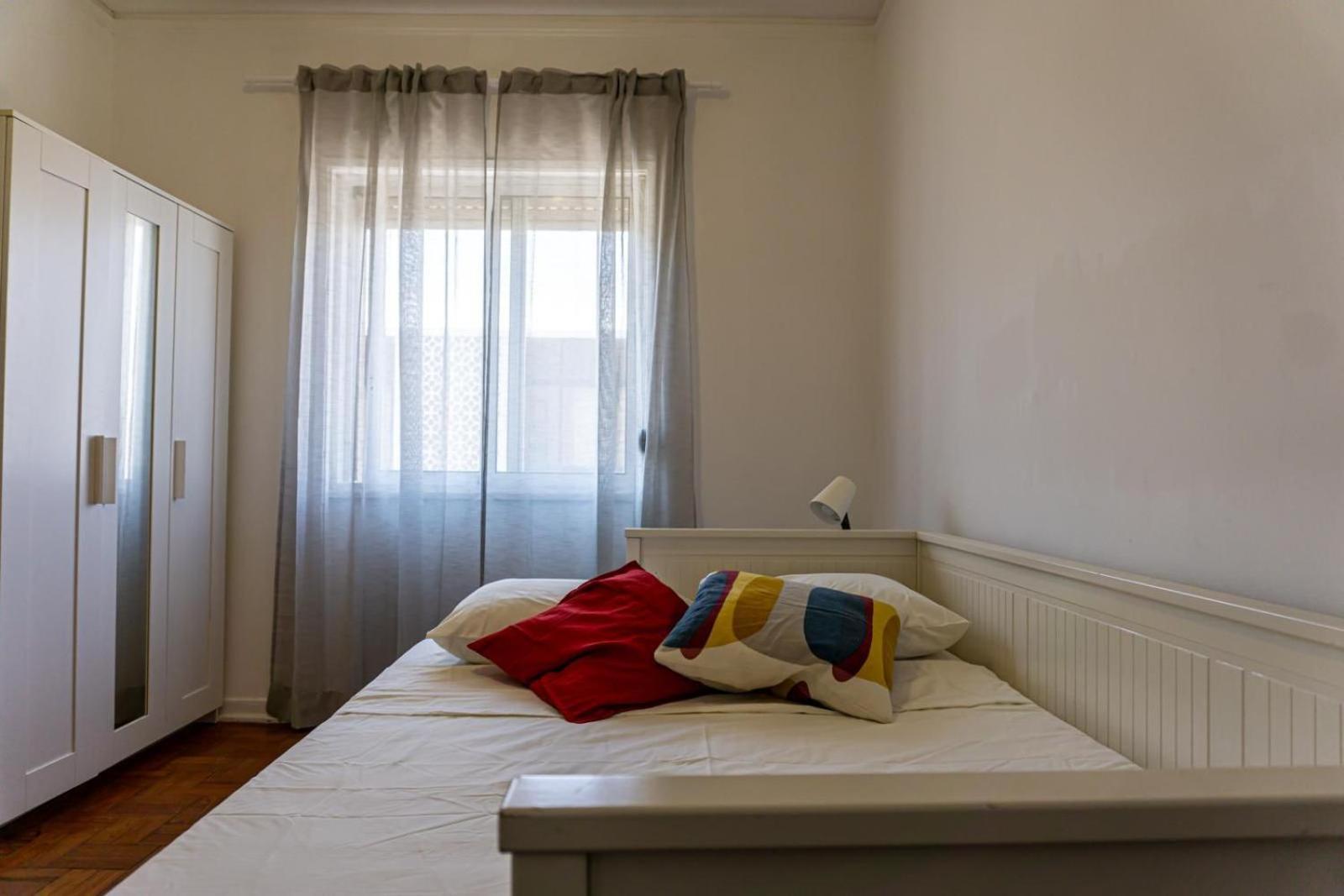 Homestay Aconchego De Quartos No Centro De Faro