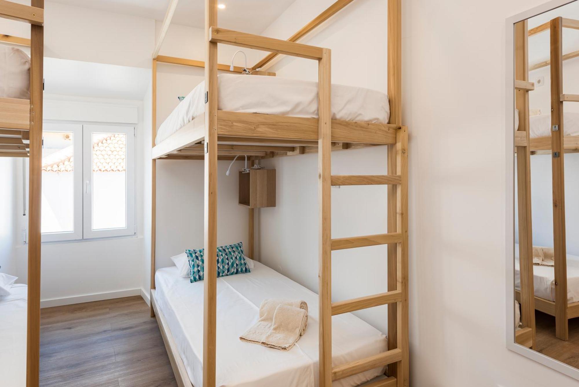 Hostel Madalena E Faro