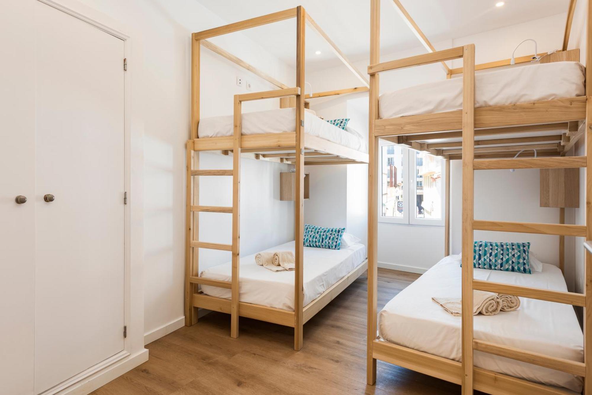 Hostel Madalena E Faro