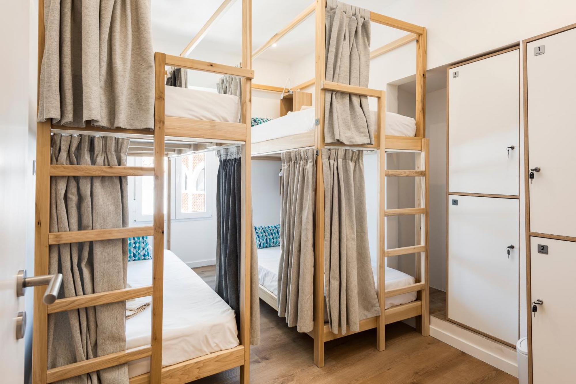 Hostel Madalena E