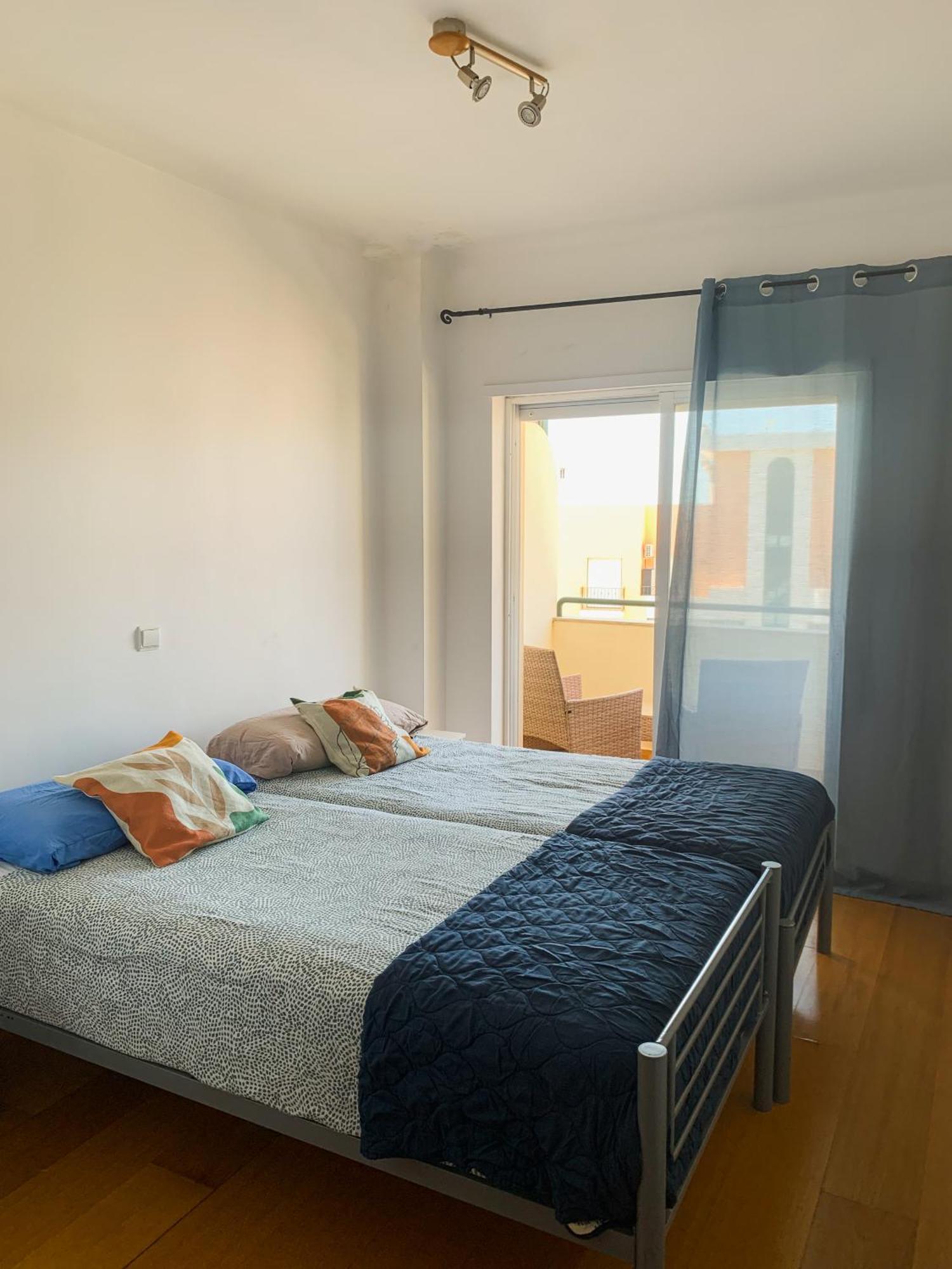 Wakeup Triplex House Hostel